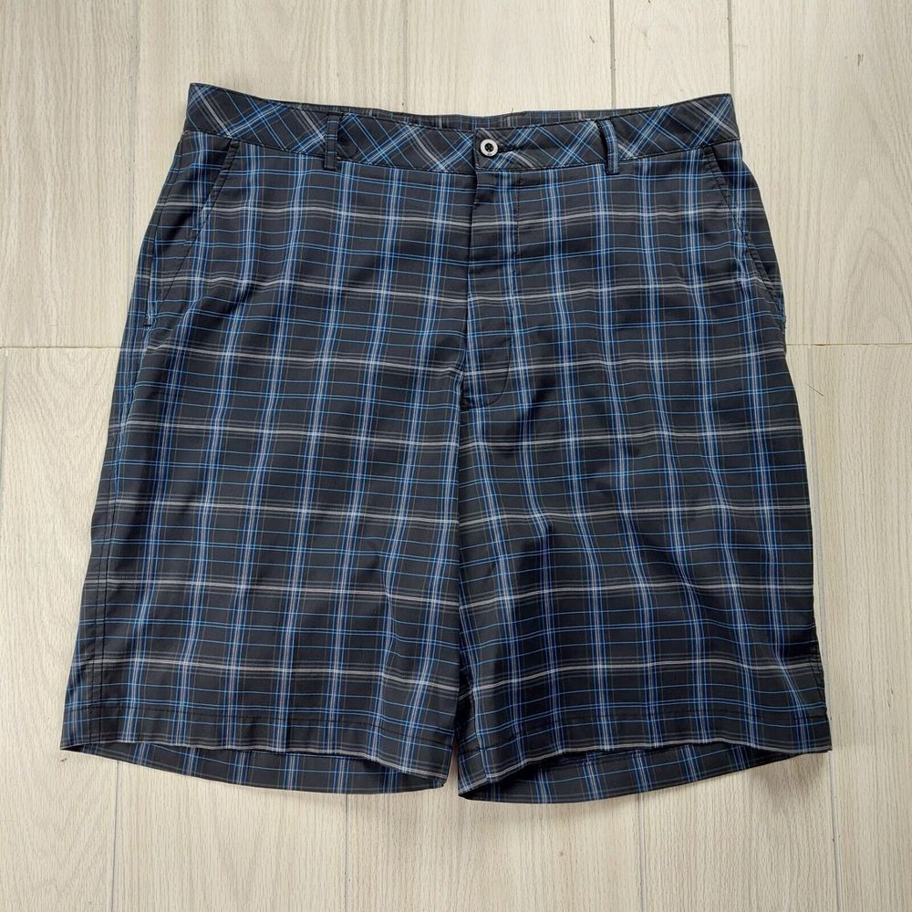 Bolle Golf Tech Shorts Mens Size 36 Black Blue Plaid Flat Front Chino Preppy‎